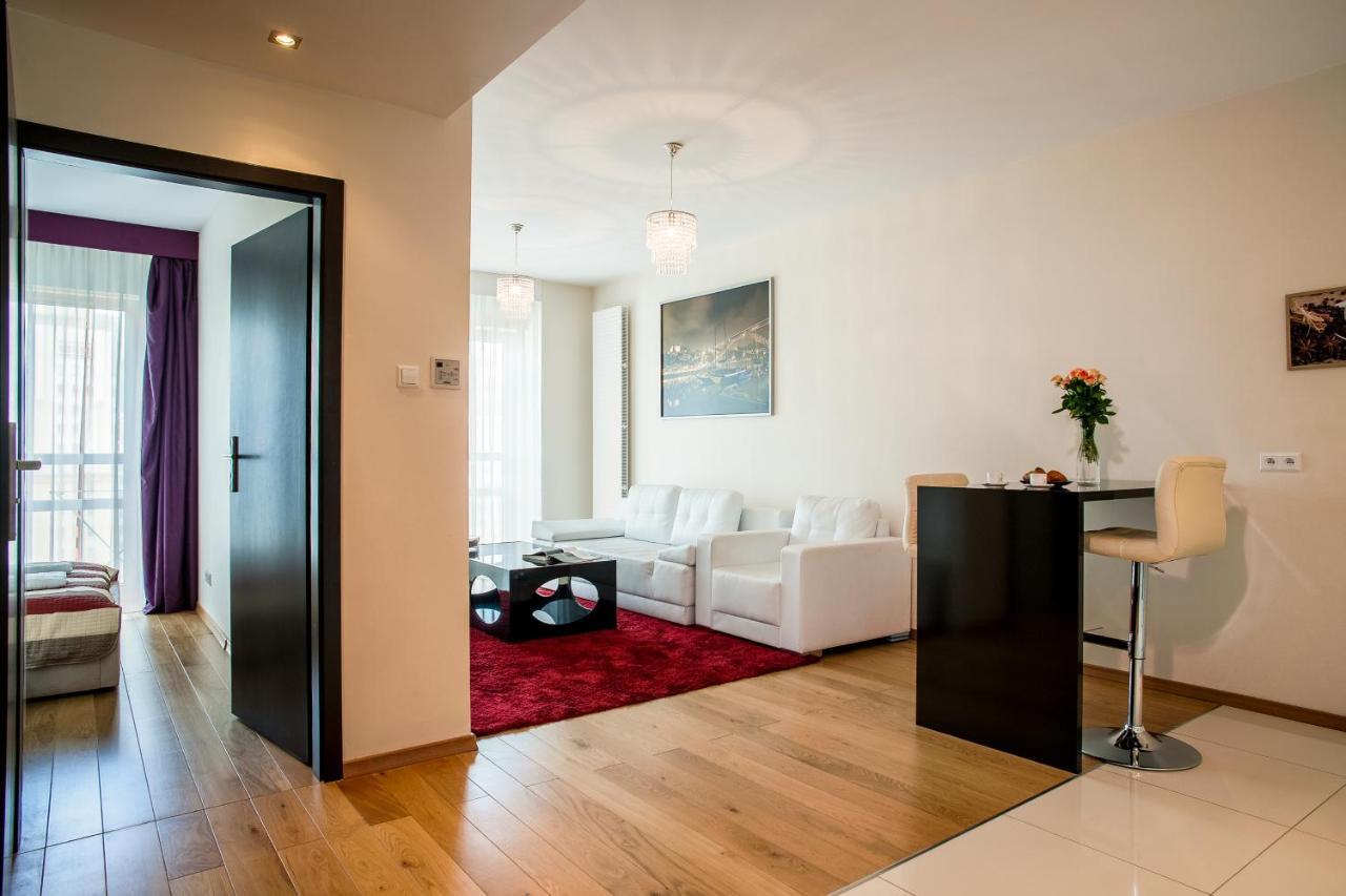 Platinum Towers Luxury Apartments ワルシャワ エクステリア 写真